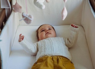 Tendances prénoms filles : nos favoris du mois