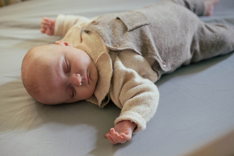 Comment prendre soin d'un bébé de 6 mois? Astude développement