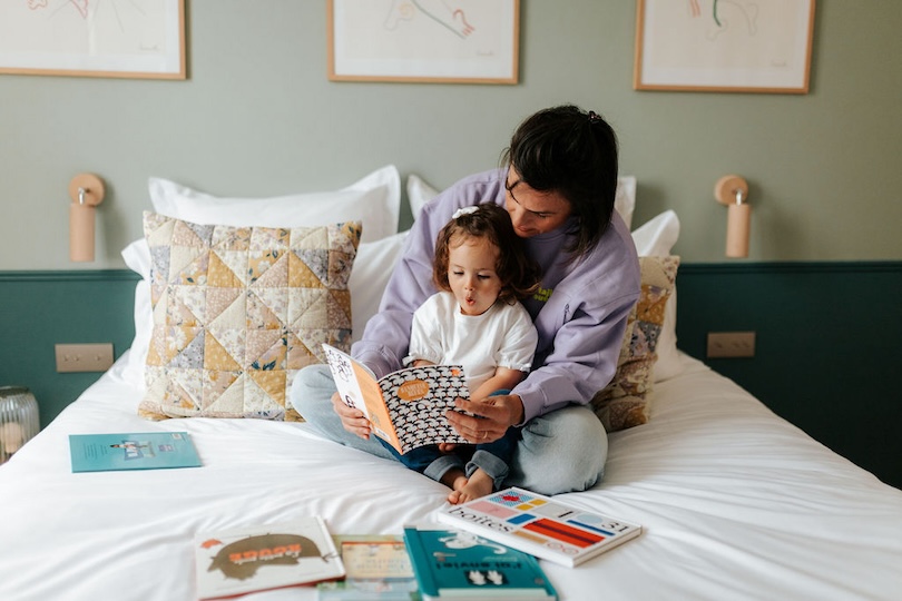 Noti, le livreur d’histoires : la box cadeau de livres pour enfants qui a tout bon